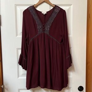 Love Women's Burgundy Lace Trim Dress
